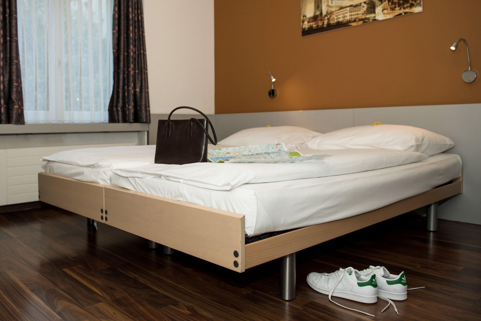Alexander Guesthouse Zurich Old Town Dış mekan fotoğraf