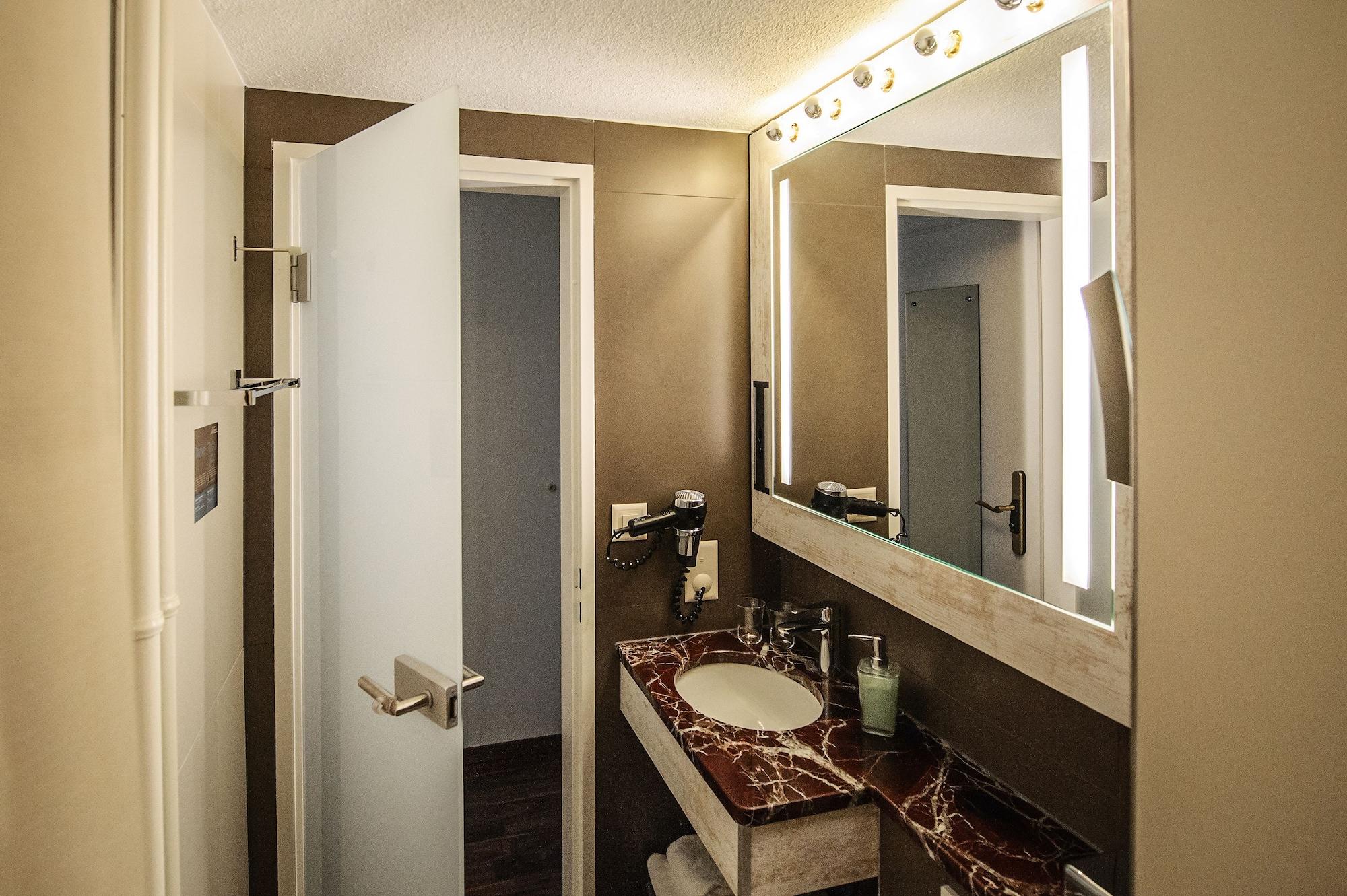 Alexander Guesthouse Zurich Old Town Dış mekan fotoğraf