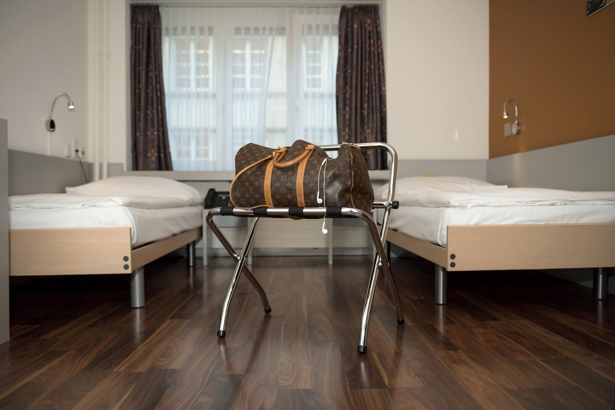 Alexander Guesthouse Zurich Old Town Dış mekan fotoğraf