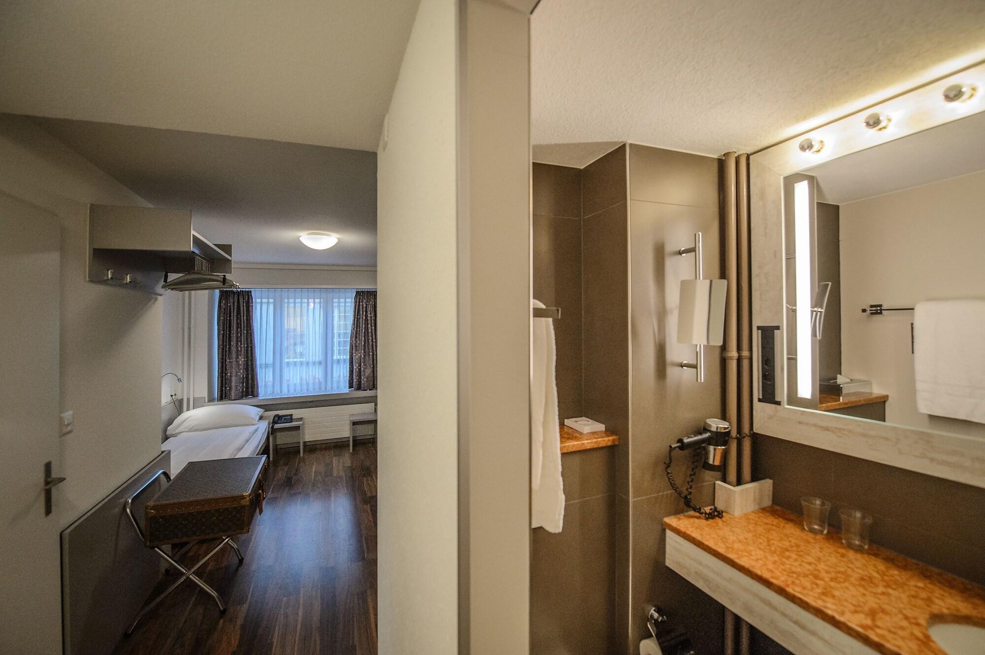 Alexander Guesthouse Zurich Old Town Dış mekan fotoğraf