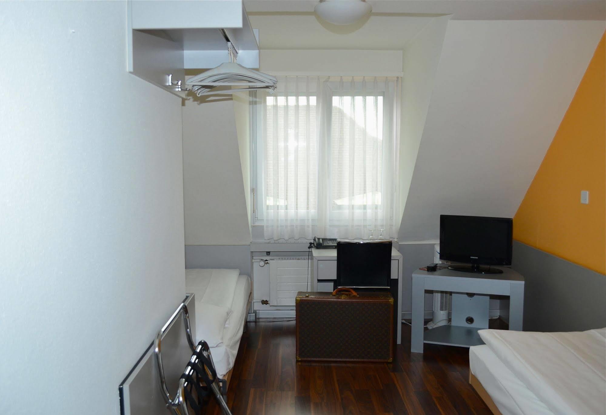 Alexander Guesthouse Zurich Old Town Dış mekan fotoğraf