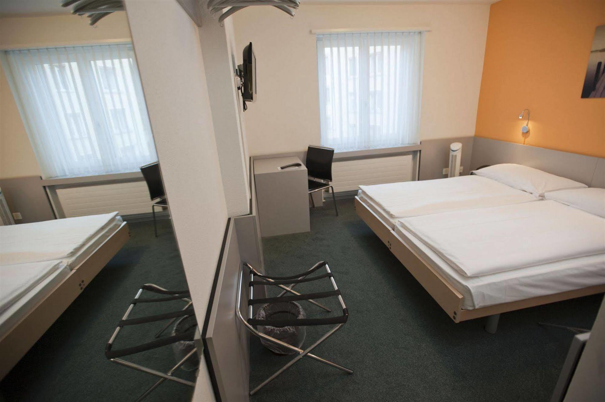 Alexander Guesthouse Zurich Old Town Dış mekan fotoğraf